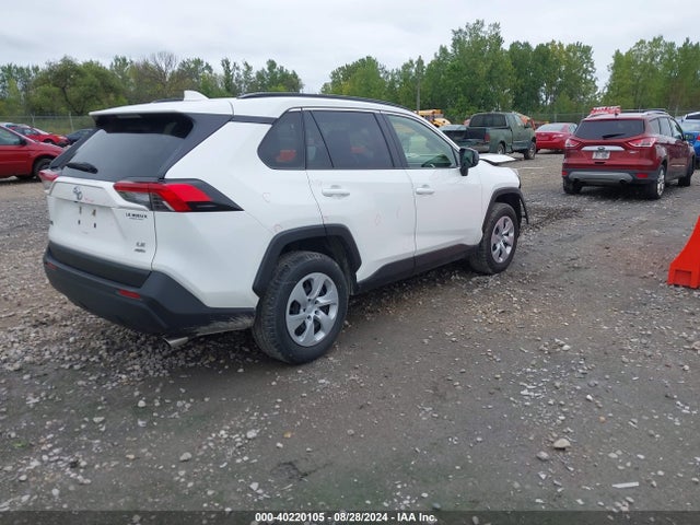 Toyota RAV4 LE 2019 JTMF1RFV8KJ023229 Image 4