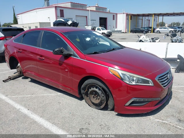Hyundai SONATA SE 2015 5NPE24AF5FH243633 Image 1