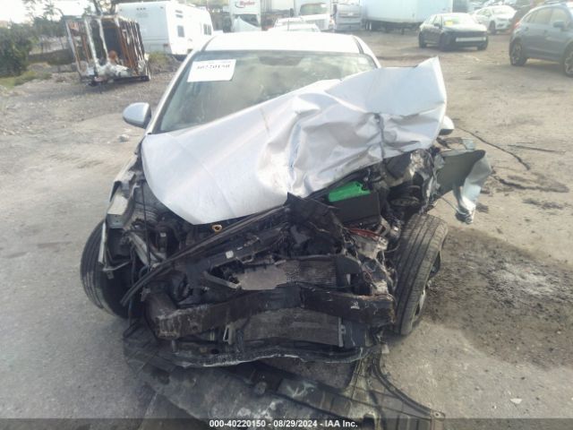 3KPC24A30KE050138 Hyundai ACCENT SE