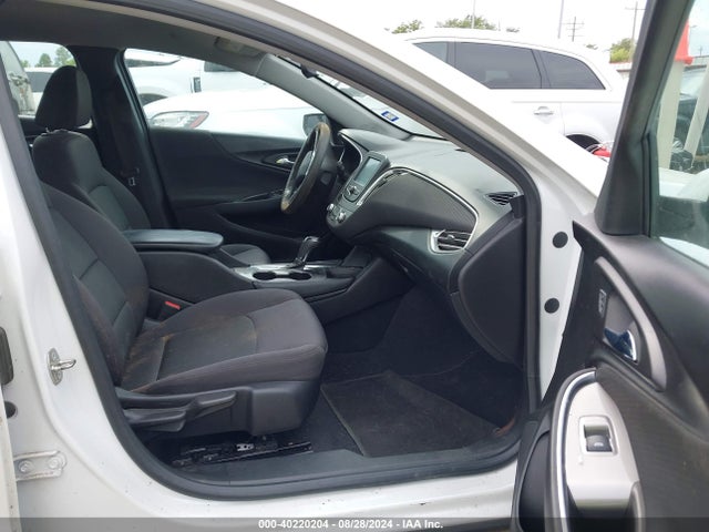 1G1ZE5ST0HF252121 Chevrolet MALIBU 1LT