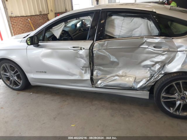 3FA6P0LU7JR208906 Ford Fusion Hybrid Se