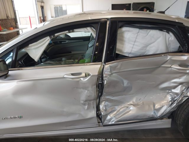 3FA6P0LU7JR208906 Ford Fusion Hybrid Se