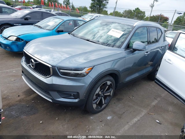 YV4162UK7K2061876 Volvo Xc40 T5 Momentum