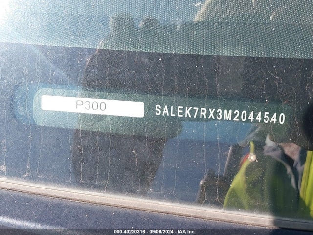 SALEK7RX3M2044540 Land Rover Defender 110 Standard