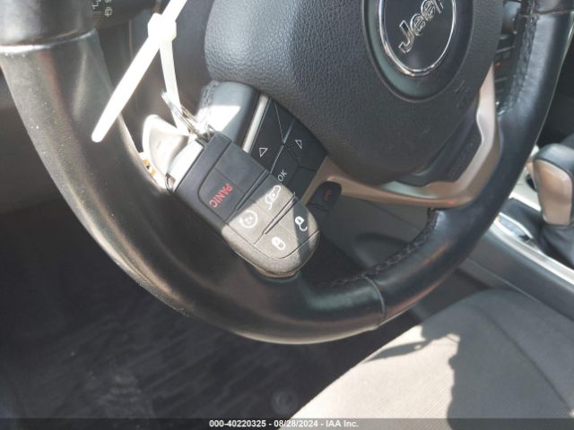 1C4RJFAG4GC384926 Jeep Grand Cherokee Laredo