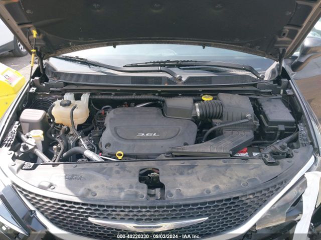 2C4RC1DG3HR578929 Chrysler Pacifica Touring