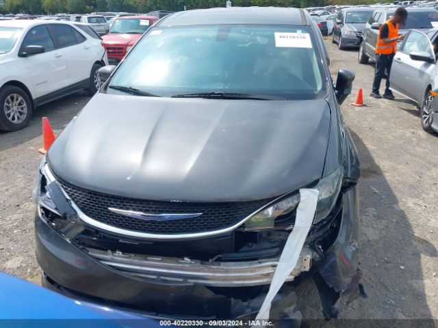 2C4RC1DG3HR578929 Chrysler Pacifica Touring