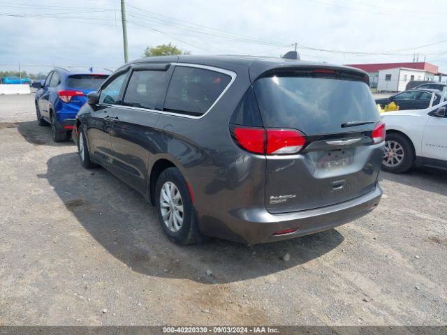 2C4RC1DG3HR578929 Chrysler Pacifica Touring