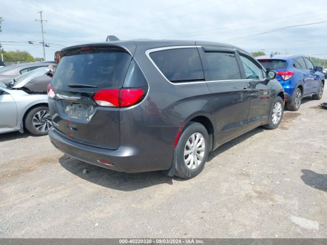 2C4RC1DG3HR578929 Chrysler Pacifica Touring