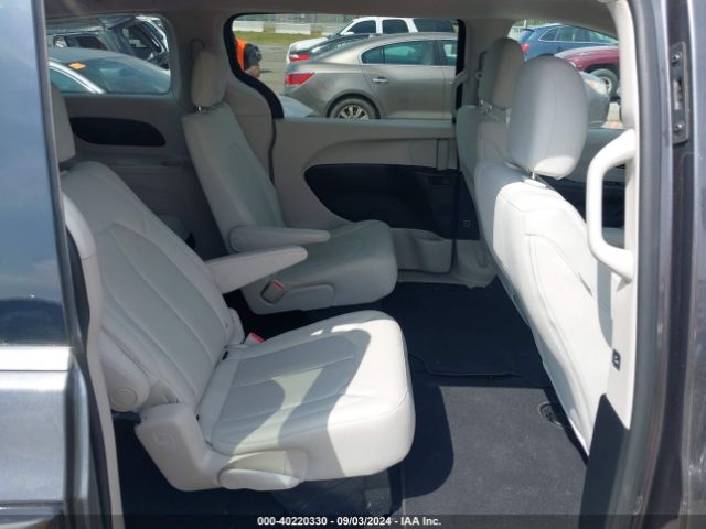 2C4RC1DG3HR578929 Chrysler Pacifica Touring
