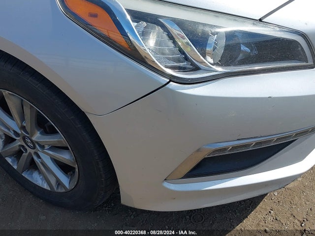 Hyundai SONATA SE 2015 5NPE24AF8FH188871 Image 14