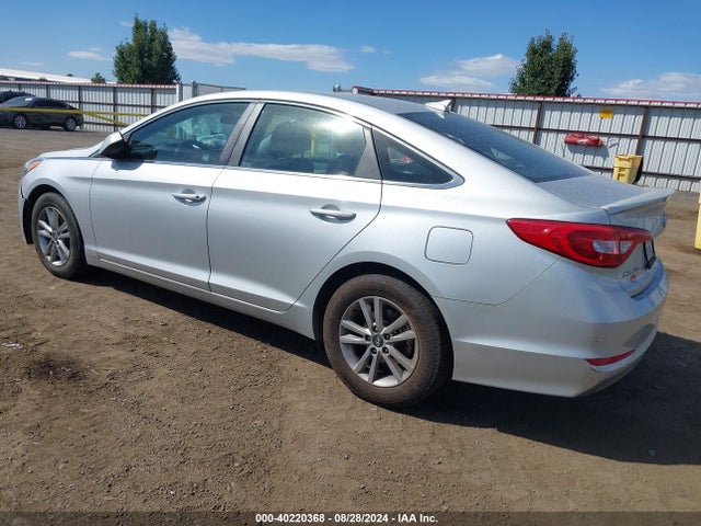 Hyundai SONATA SE 2015 5NPE24AF8FH188871 Image 3