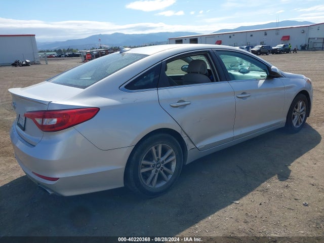 Hyundai SONATA SE 2015 5NPE24AF8FH188871 Image 4