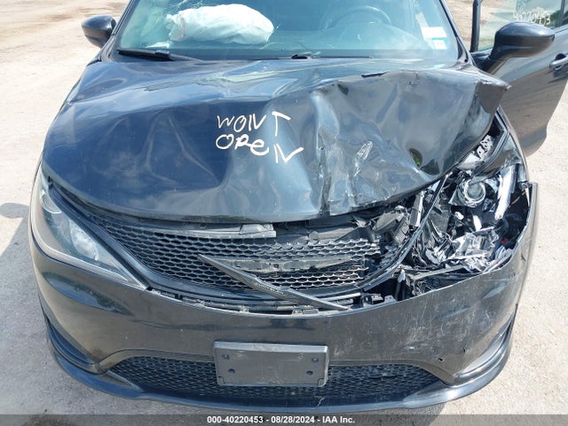 2C4RC1EG2JR174315 Chrysler Pacifica Touring L Plus