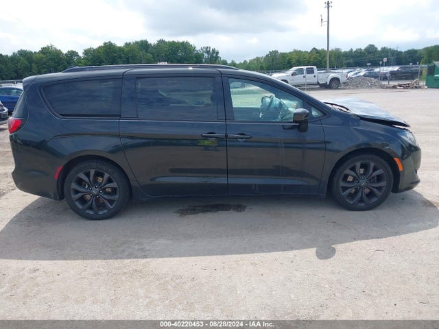 Chrysler Pacifica Touring L Plus 2018 2C4RC1EG2JR174315 Image 12