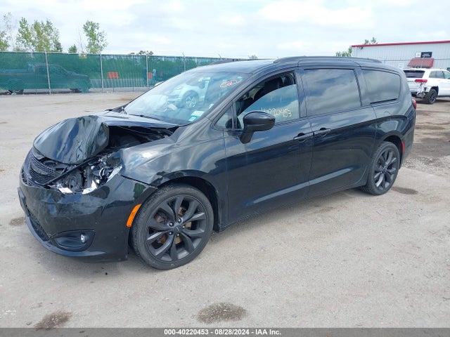 2C4RC1EG2JR174315 Chrysler Pacifica Touring L Plus