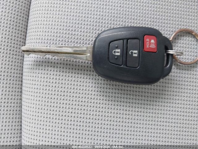 7MUAAAAG6PV056069 Toyota Corolla Cross L