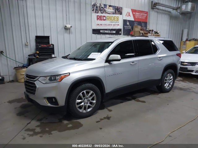 Chevrolet Traverse 1lt 2018 1GNEVGKW5JJ151355 Image 2
