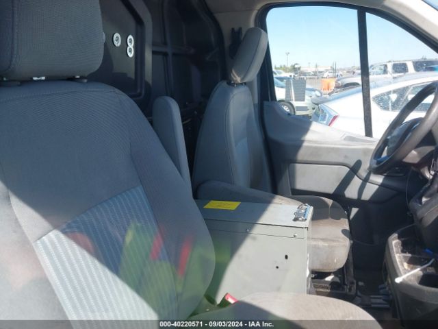 1FTYE1YM0KKA70879 Ford Transit-150