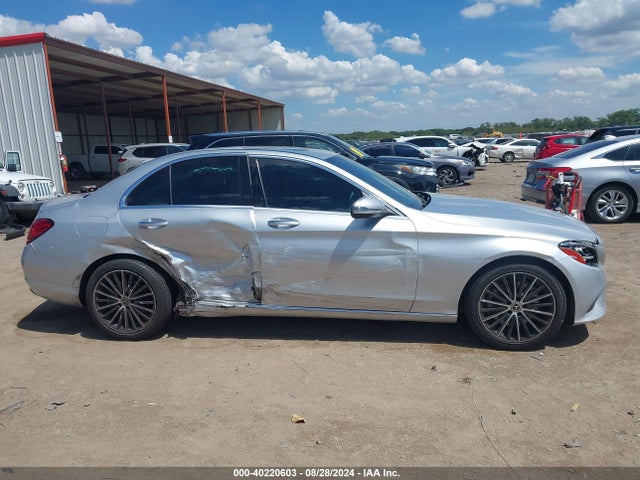 W1KWF8DB7MR625490 Mercedes-Benz C 300 Sedan