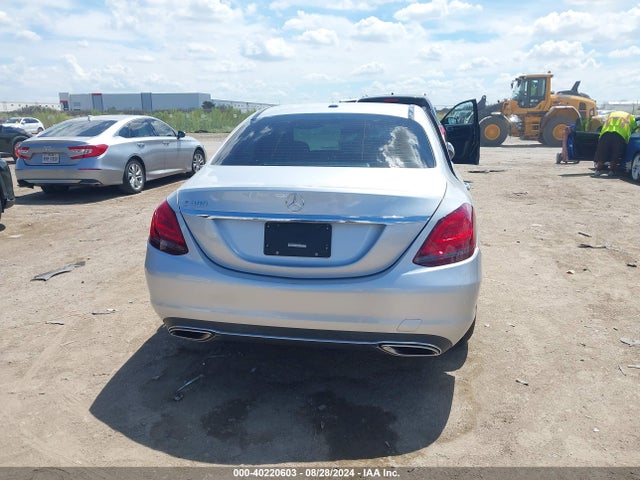 W1KWF8DB7MR625490 Mercedes-Benz C 300 Sedan
