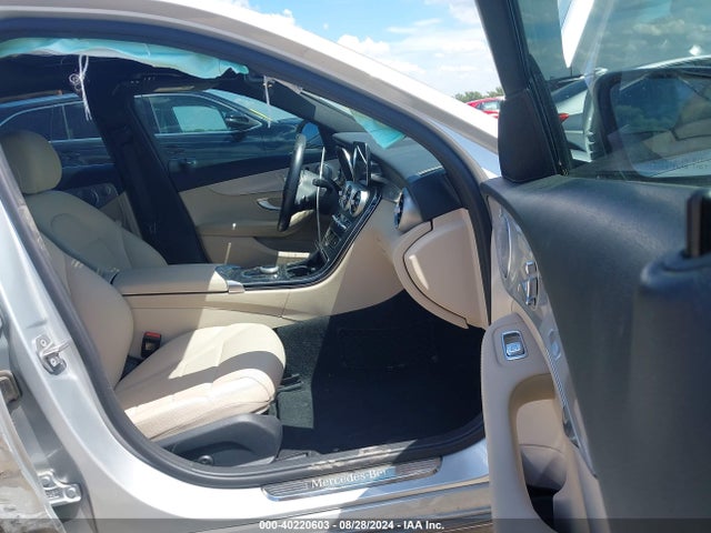 W1KWF8DB7MR625490 Mercedes-Benz C 300 Sedan