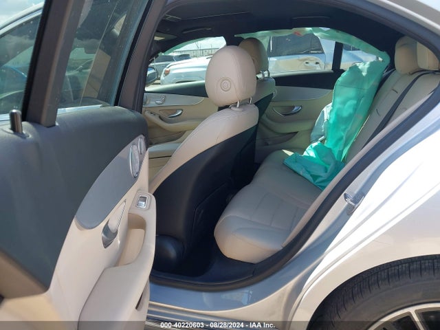 W1KWF8DB7MR625490 Mercedes-Benz C 300 Sedan