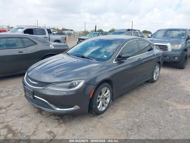 Chrysler 200 Limited 2015 1C3CCCABXFN646197 Image 2