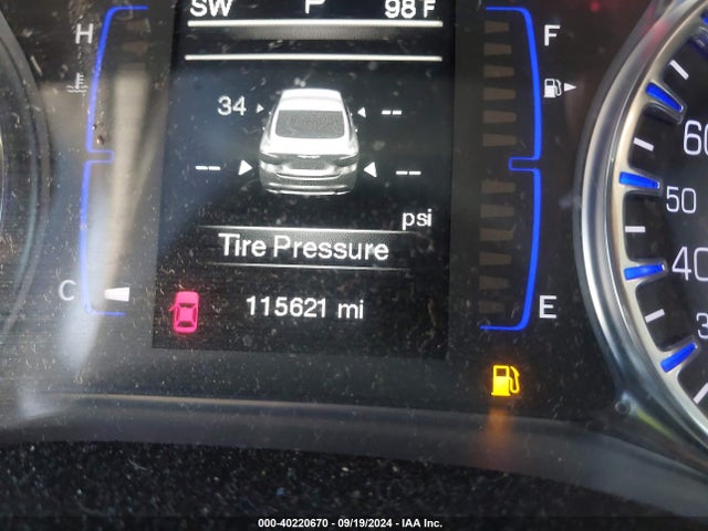 Chrysler 200 Limited 2015 1C3CCCABXFN646197 Image 7