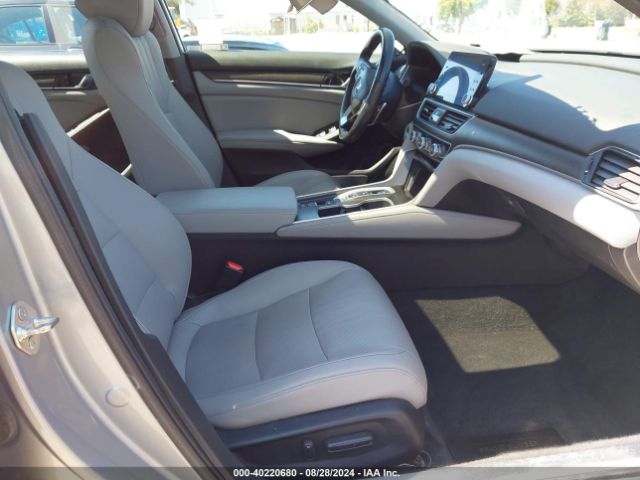 1HGCV3F9XLA005745 Honda Accord Hybrid Touring