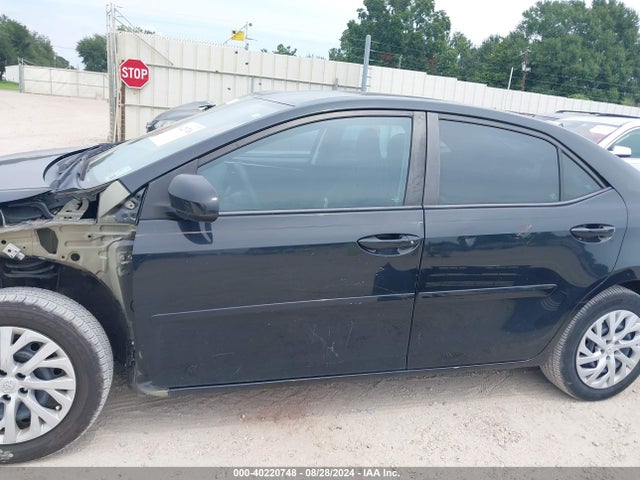Toyota COROLLA LE 2018 5YFBURHE1JP794354 Image 15