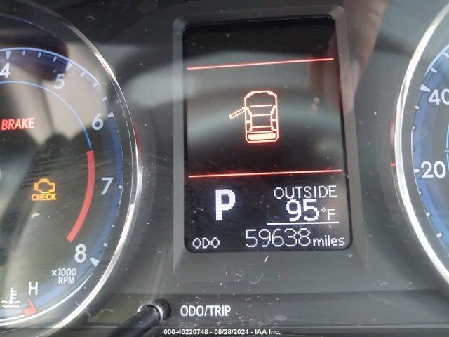 Toyota COROLLA LE 2018 5YFBURHE1JP794354 Image 16