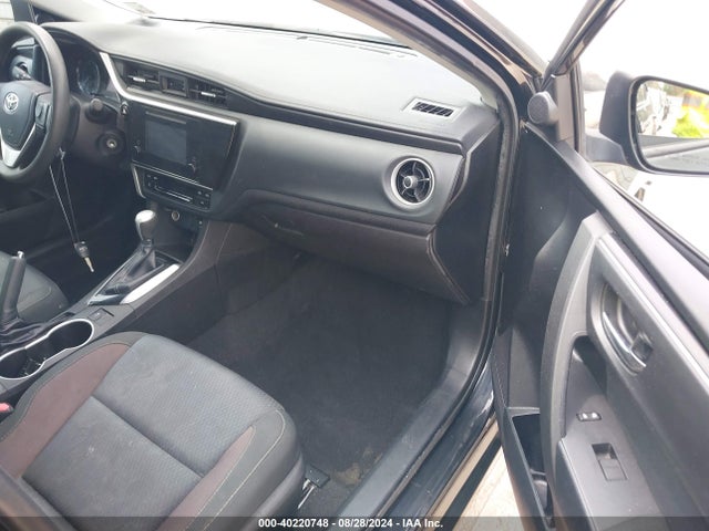 Toyota COROLLA LE 2018 5YFBURHE1JP794354 Image 5
