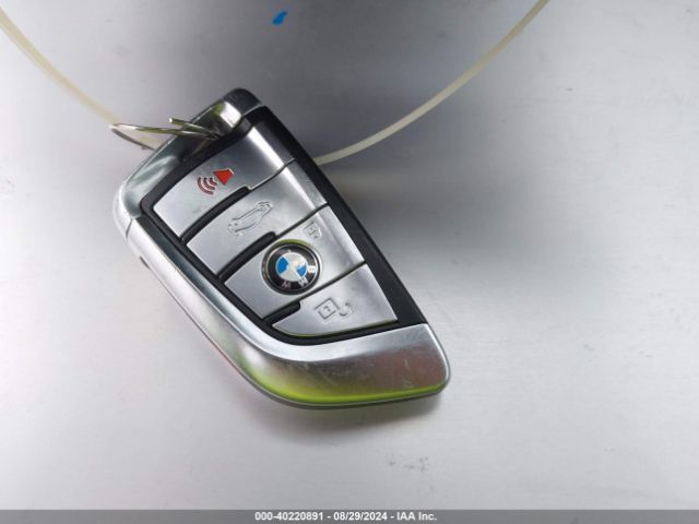 WBAJA5C53JWA56647 BMW 530I