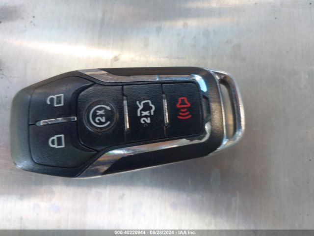 2LMTJ6KR8GBL76558 Lincoln Mkx Select