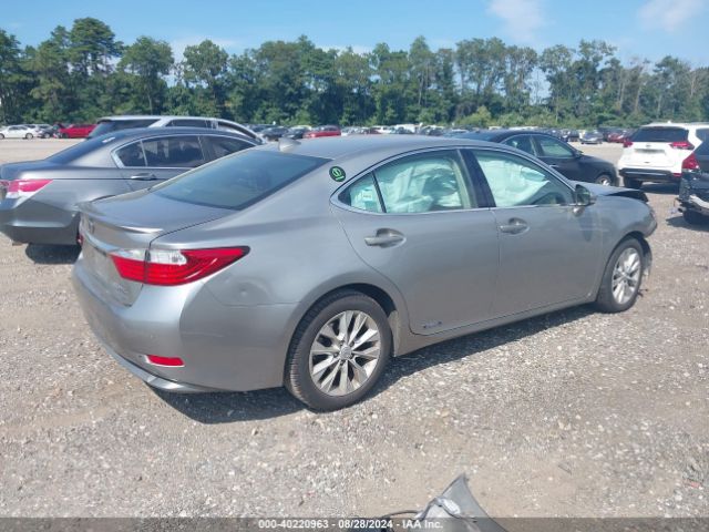 JTHBW1GG9F2080670 Lexus ES 300H
