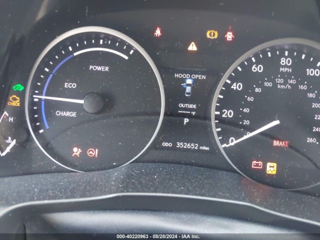 JTHBW1GG9F2080670 Lexus ES 300H