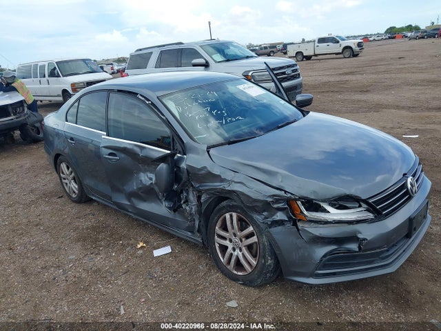 3VW2B7AJ2HM352733 Volkswagen Jetta 1.4t S