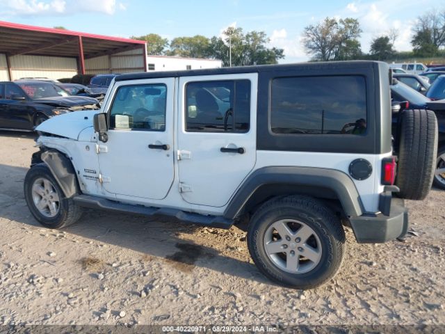 1C4BJWDG8FL694007 Jeep Wrangler Unlimited Sport