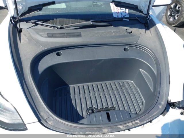 5YJ3E1EA8NF331438 Tesla Model 3 Rear-wheel Drive