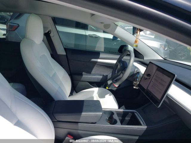 5YJ3E1EA8NF331438 Tesla Model 3 Rear-wheel Drive