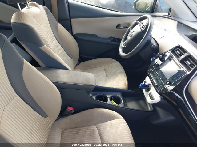 Toyota Prius Two 2016 JTDKBRFU5G3510757 Image 5