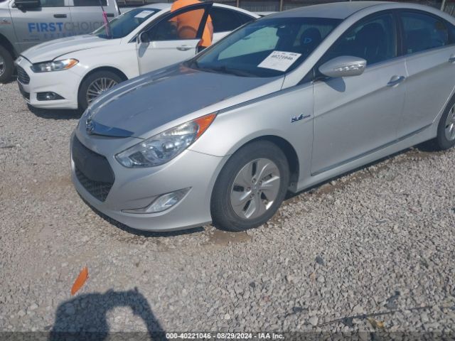 KMHEC4A42FA137199 Hyundai SONATA HYBRID