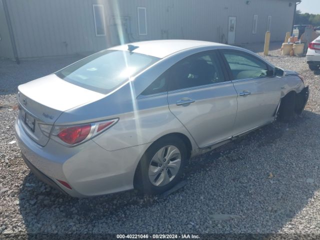KMHEC4A42FA137199 Hyundai SONATA HYBRID