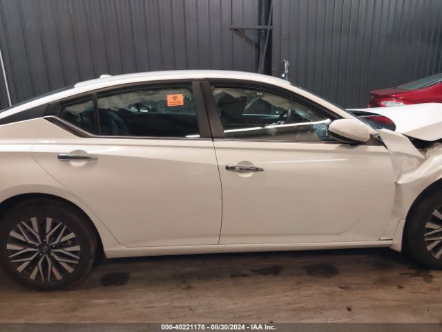 1N4BL4DW2PN379916 Nissan Altima Sv Intelligent Awd