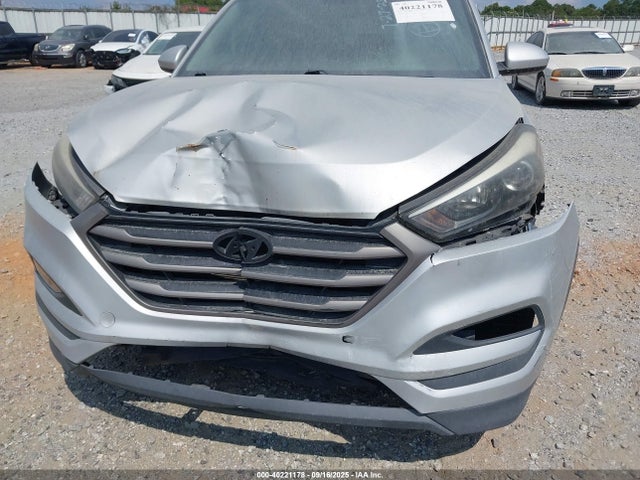 40221178 :رقم المزاد ، KM8J33A42GU179915 vin ، 2016 Hyundai Tucson Se مزاد بيع