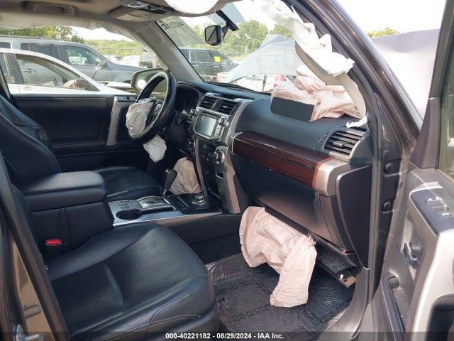 Toyota 4RUNNER SR5 2016 JTEBU5JR1G5362774 Image 5