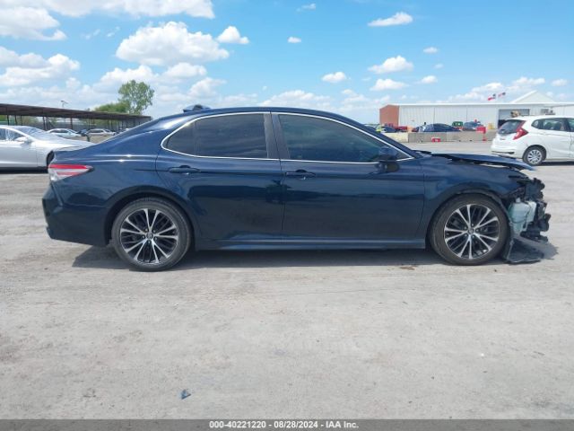 4T1B11HK2JU558245 Toyota CAMRY SE