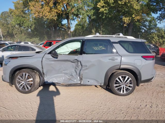 5N1DR3DJ8NC261700 Nissan Pathfinder Platinum 4wd