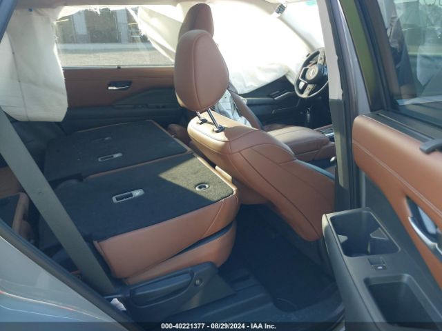 5N1DR3DJ8NC261700 Nissan Pathfinder Platinum 4wd